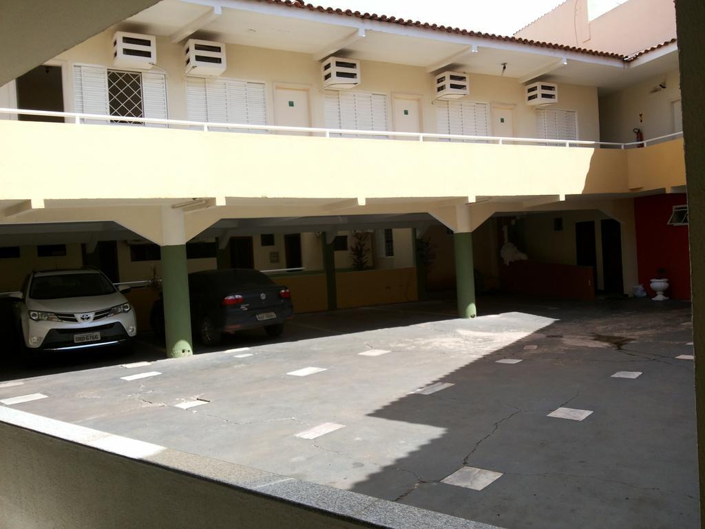 Hotel Casa Nova Várzea Grande Eksteriør billede